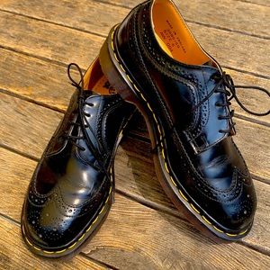 Dr Martens Brogues